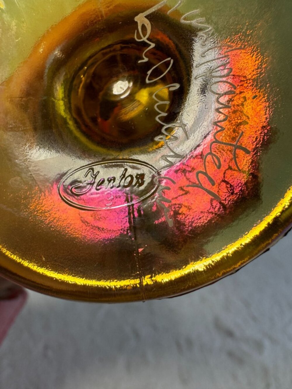 Ltd.Edition Fenton HandPainted Gold 50th Anniversary Glass Vase Signed D Cutshaw - Picture 5 of 7